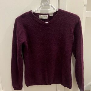 Wool/ Cashmere Beechers Brooks Fitted Deep Burgundy V-Neck Sweater